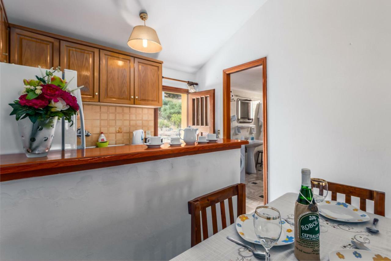 Areti Apartments Poros  Eksteriør bilde