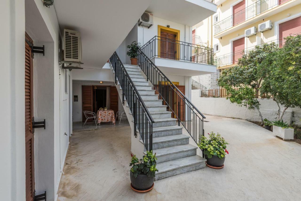Areti Apartments Poros  Eksteriør bilde