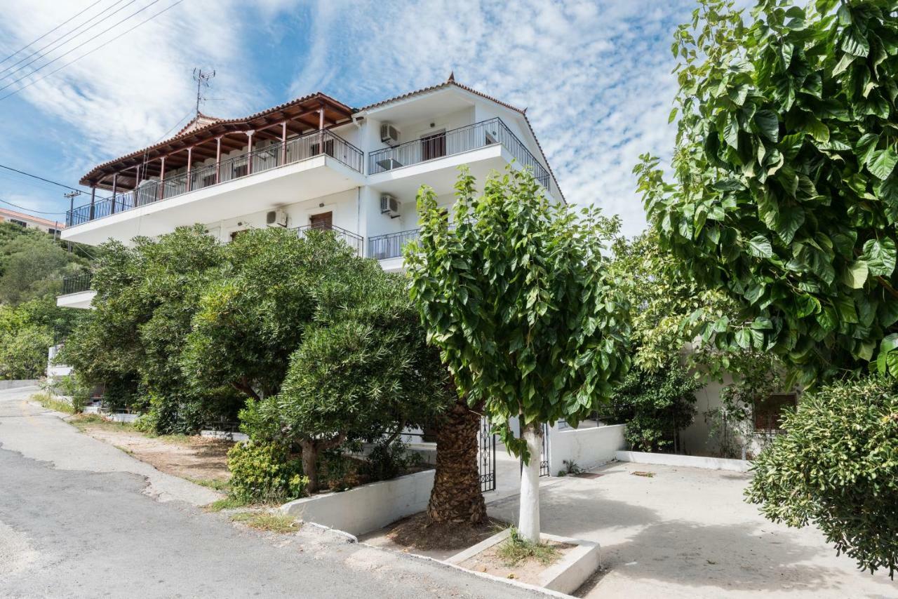 Areti Apartments Poros  Eksteriør bilde