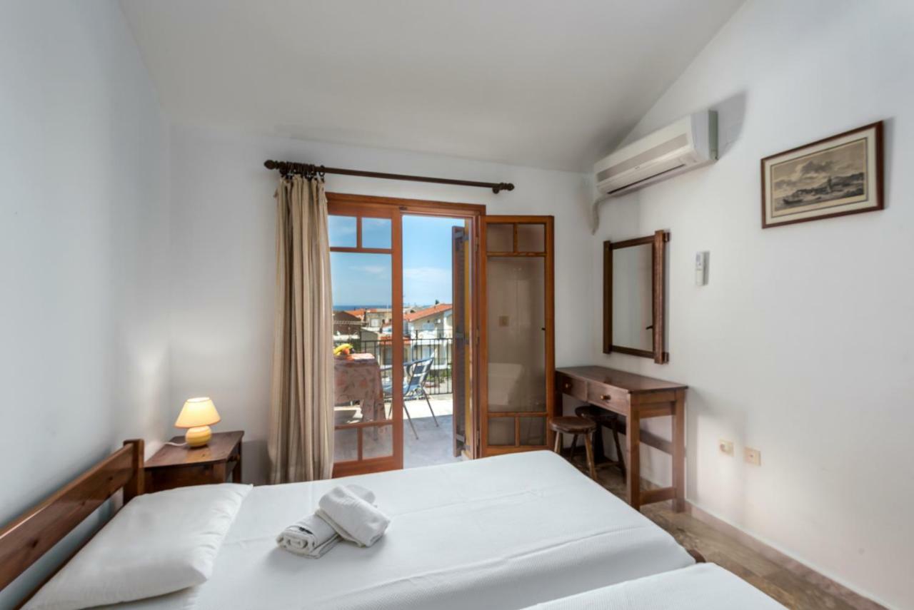 Areti Apartments Poros  Eksteriør bilde