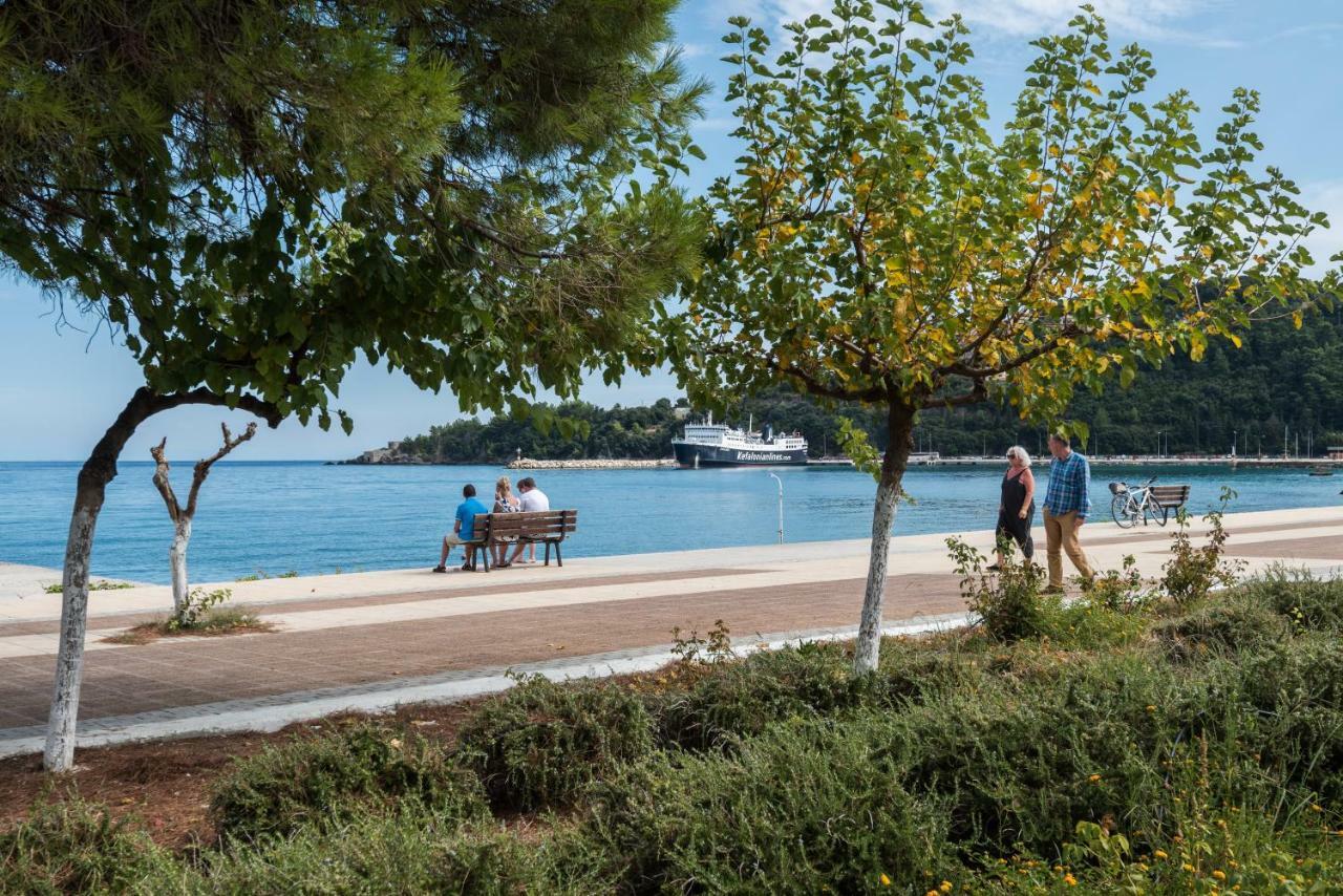 Areti Apartments Poros  Eksteriør bilde